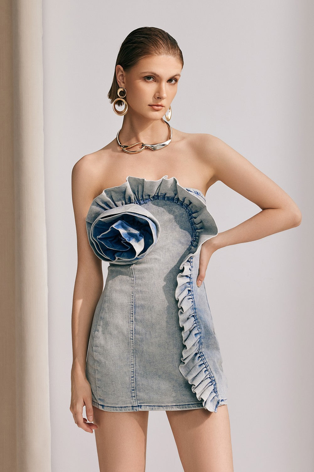 Kate Çiçek Fırfırlı Denim Mini Elbise