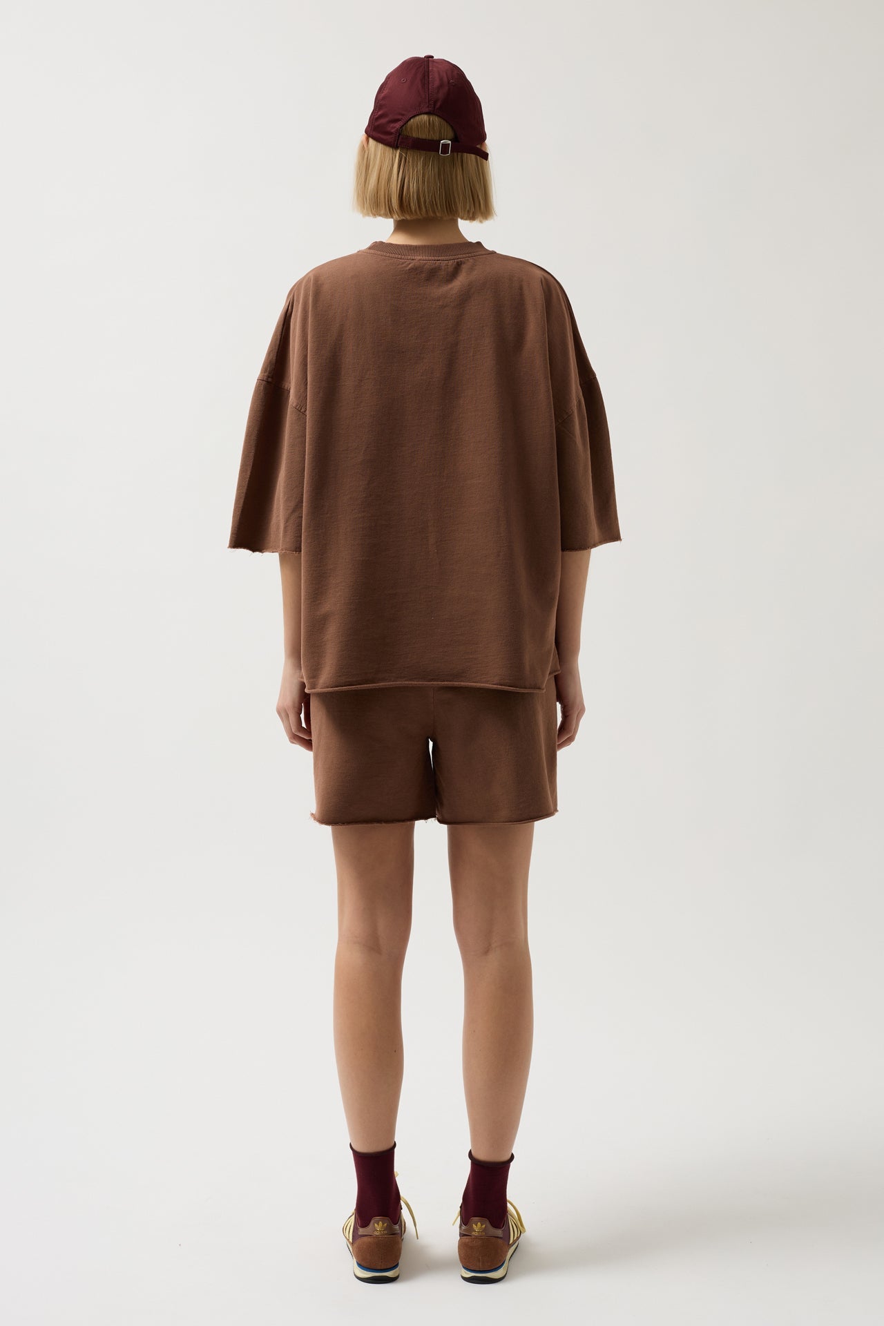 Oversize Lazer Kesim Bisiklet Yaka Kahverengi T-Shirt