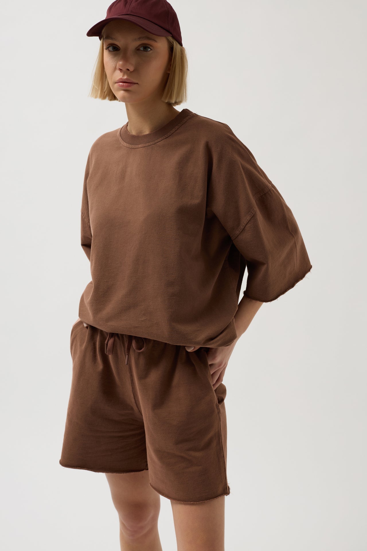 Oversize Lazer Kesim Bisiklet Yaka Kahverengi T-Shirt