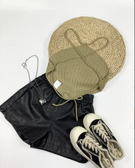Nyla | Crop