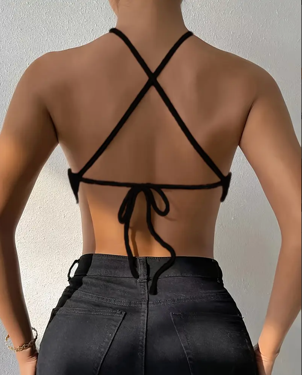 Nyla | Crop