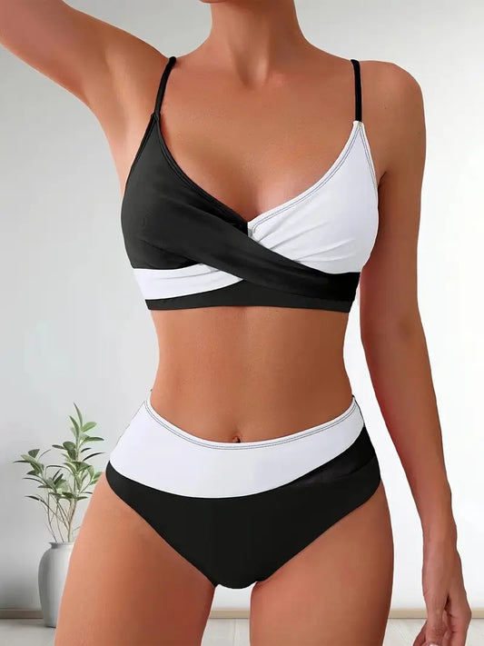 Palmiye Gölgesi | Bikini